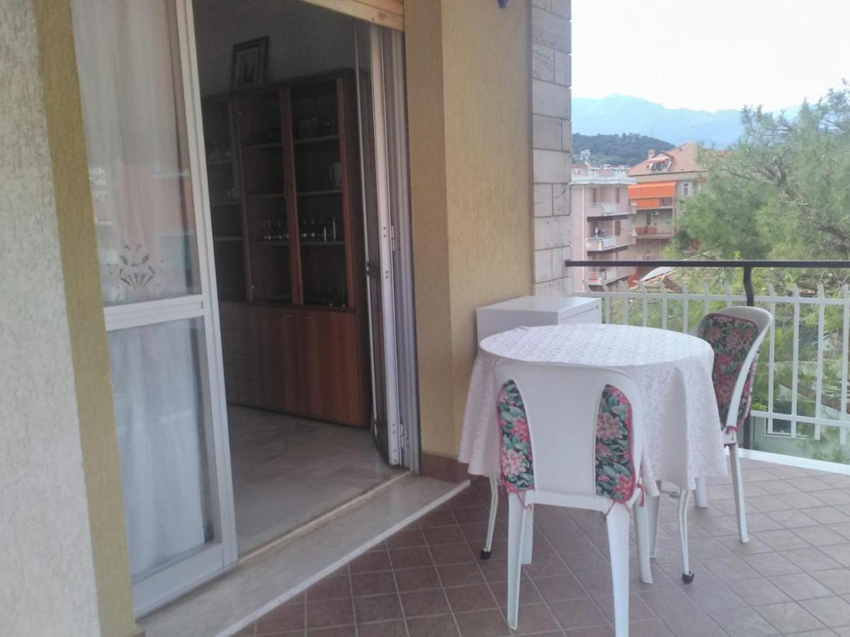 Valter Apartment Pietra Ligure Exterior photo